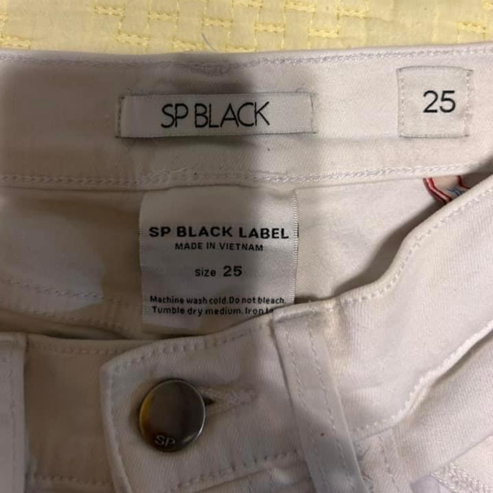 Jeans - Picture 3 of 3